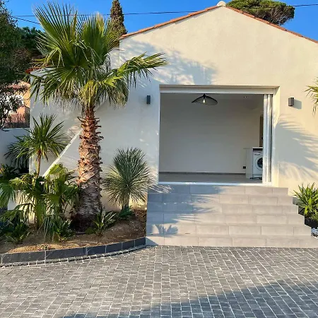 8 Pers A 30m De La * סן-מקסים