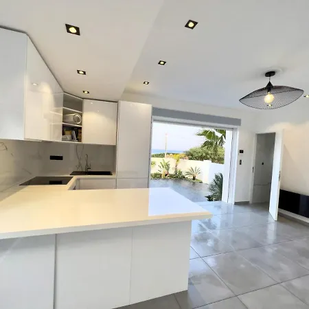 8 Pers A 30m De La Villa *