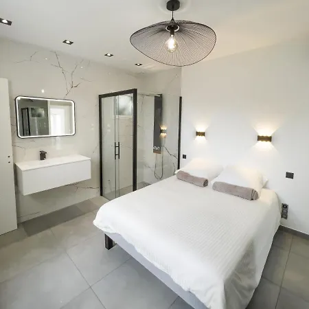 Villa 8 Pers A 30m De La *