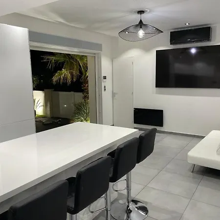 8 Pers A 30m De La Villa Sainte-Maxime