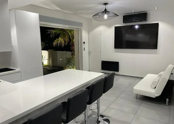 8 Pers A 30m De La Villa Sainte-Maxime